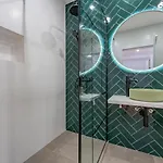 Flh Spacious With Balcony Apartment *