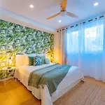 Flh Spacious With Balcony Apartment *