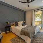 Apartment Flh Spacious With Balcony