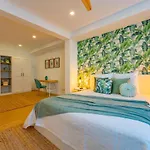 Flh Spacious With Balcony *