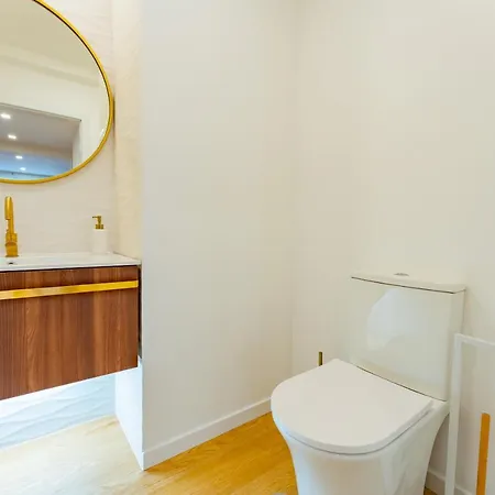 شقة Flh Spacious With Balcony *