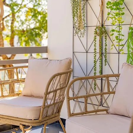 Flh Spacious With Balcony شقة فونشال