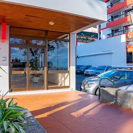 Flh Spacious With Balcony Funchal (Madeira)